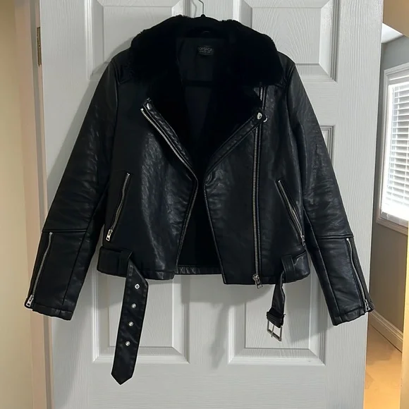 Black Topshop Faux Fur Biker Jacket - Picture 1 of 4